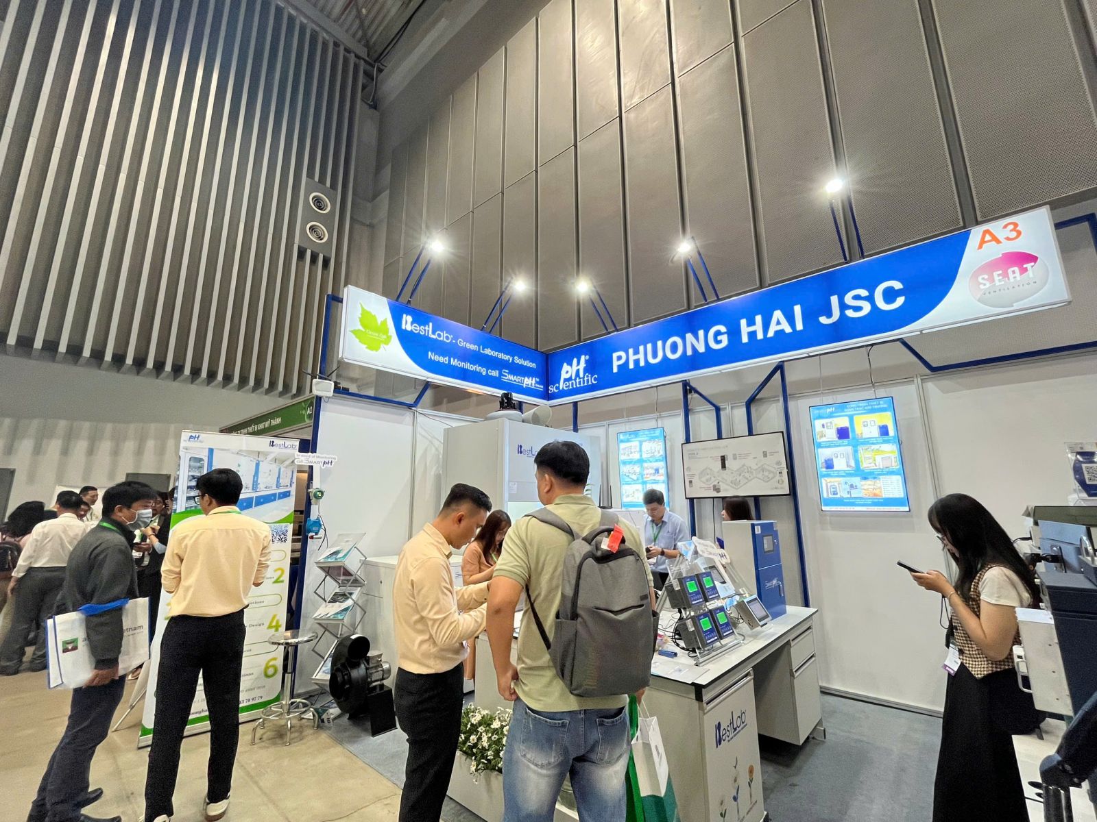 Analytica-2025-ngay-1-3