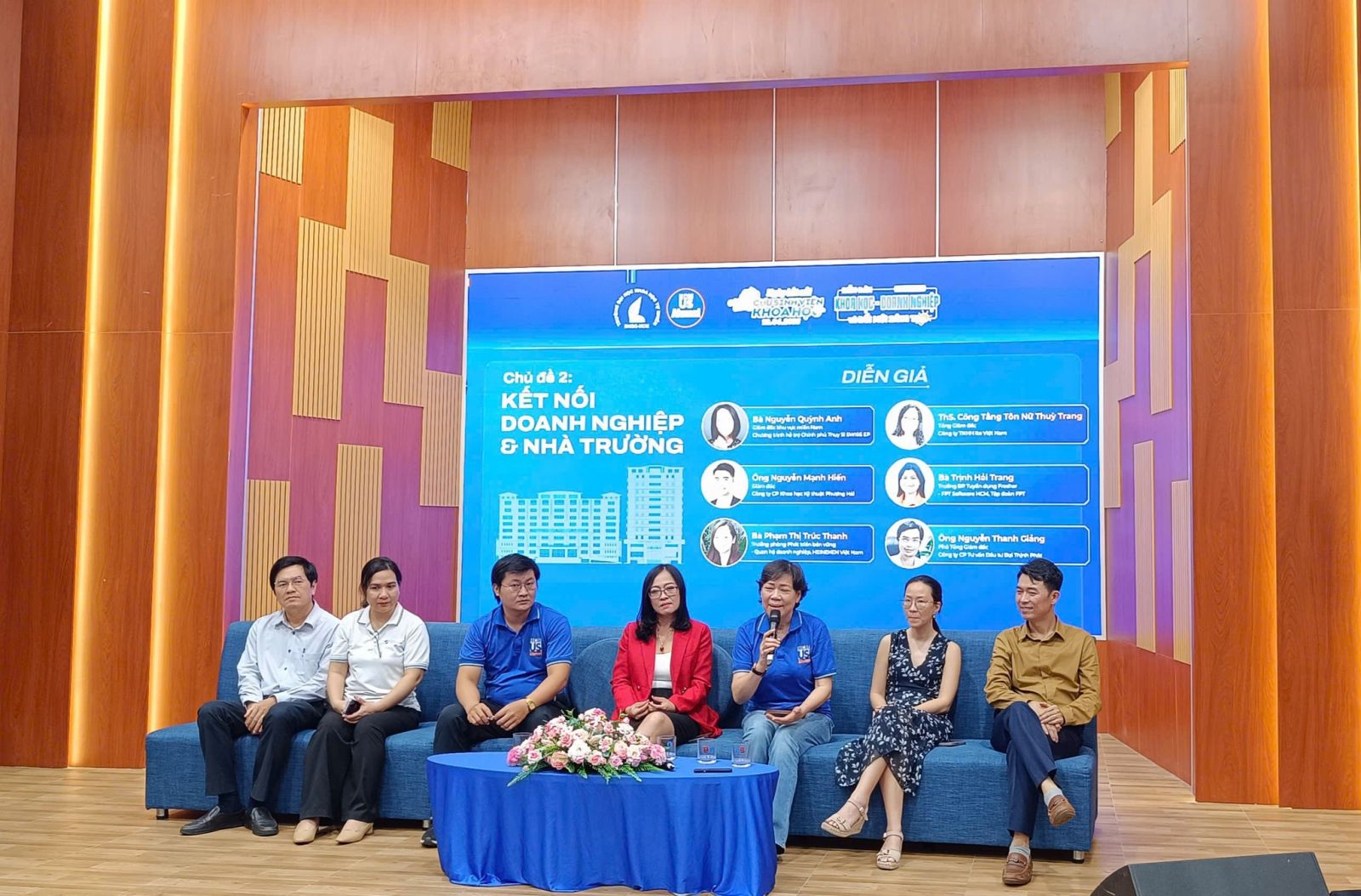 su-kien-tai-truong-dh-khtn-4