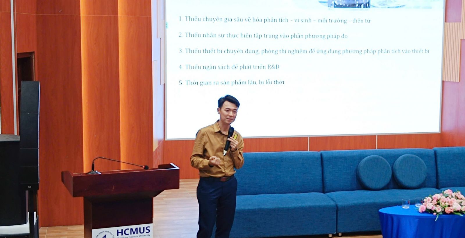 su-kien-tai-truong-dh-khtn-5
